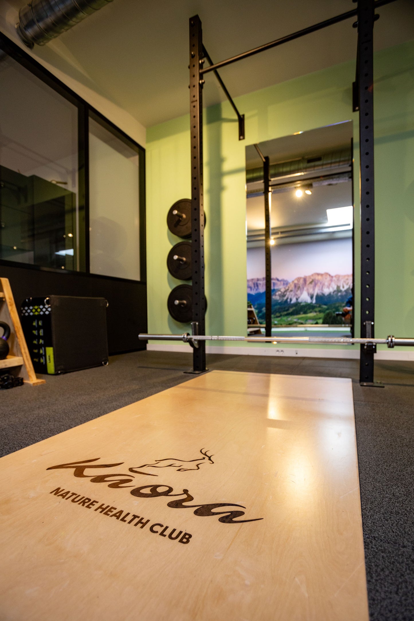 Visgraat SPC vloer in Healthclub Ulvenhout