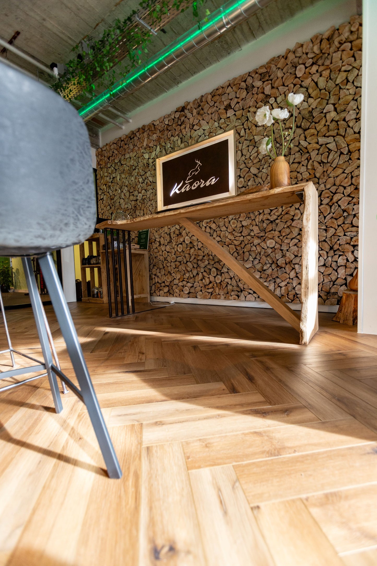 Visgraat SPC vloer in Healthclub Ulvenhout
