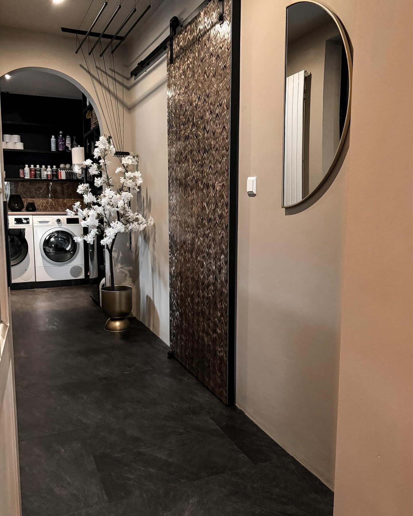 Moderne Vloertransformatie met Aqua SPC - Onyx Stone