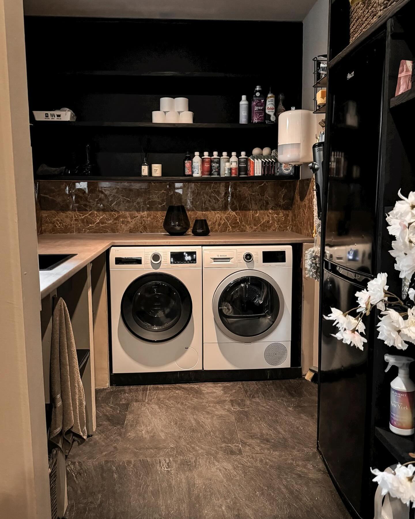 Moderne Vloertransformatie met Aqua SPC - Onyx Stone