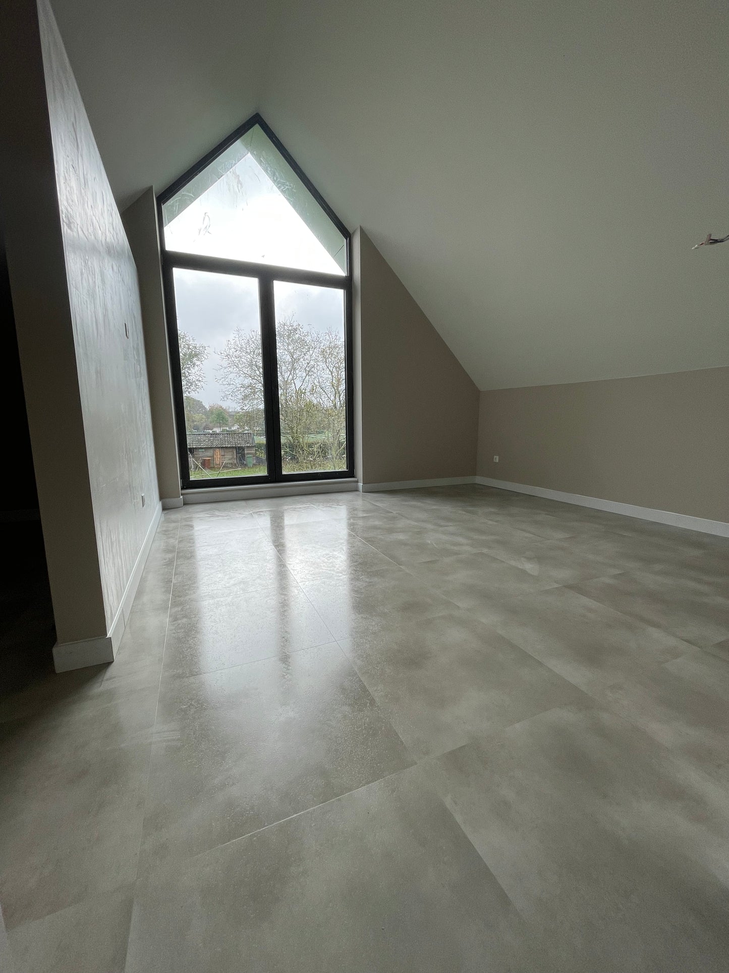Moon Stone: Aquatus SPC - De Ultieme Vloeroplossing